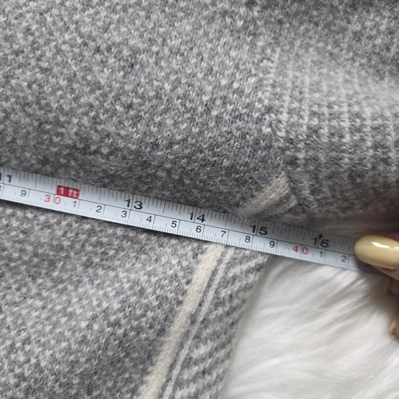 Bogner Gray and White Knit Zip-Up Sweater - Picture 7 of 7